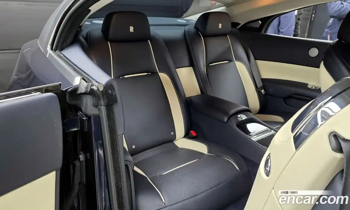 Rolls-Royce Wraith 2018 6.6 Автомат в Москве № 387505, фото 12