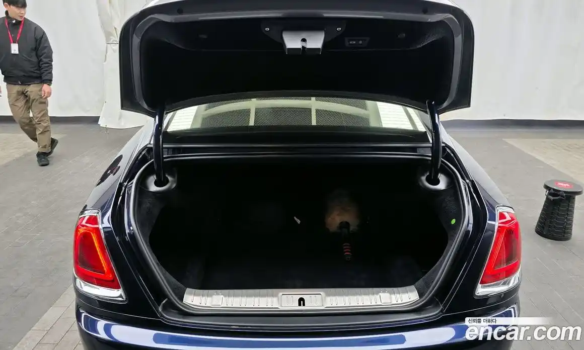 Rolls-Royce Wraith 2018 6.6 Автомат в Москве № 387505, фото 20