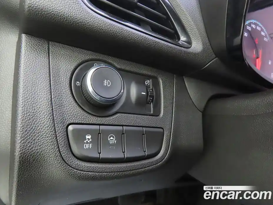 Chevrolet Spark 2016 1.0 Автомат в Москве № 396960, фото 14