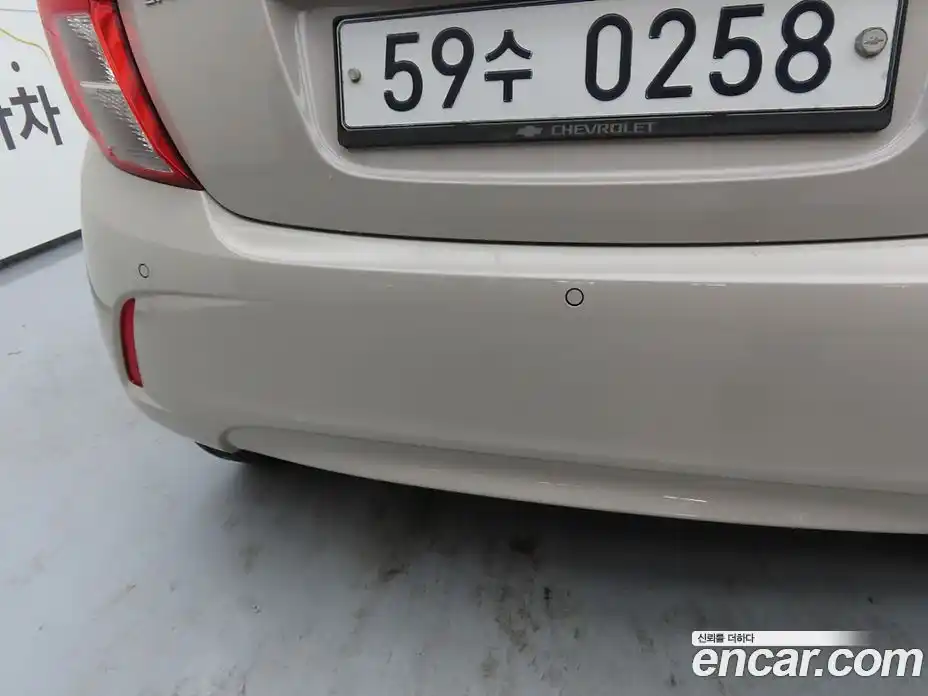 Chevrolet Spark 2016 1.0 Автомат в Москве № 396960, фото 17