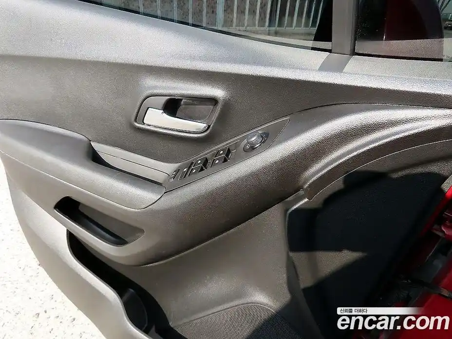 Chevrolet Trax 2013 1.4 Автомат в Москве № 41750, фото 11