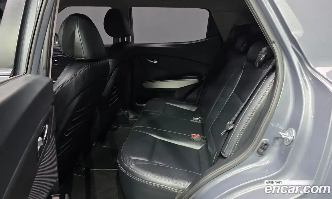 SsangYong TIBOLI 2016 1.6 Автомат в Москве № 421350, фото 12