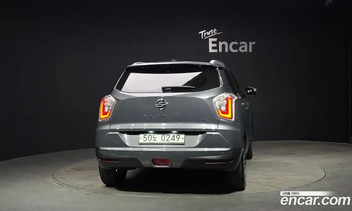 SsangYong TIBOLI 2016 1.6 Автомат в Москве № 421350, фото 4