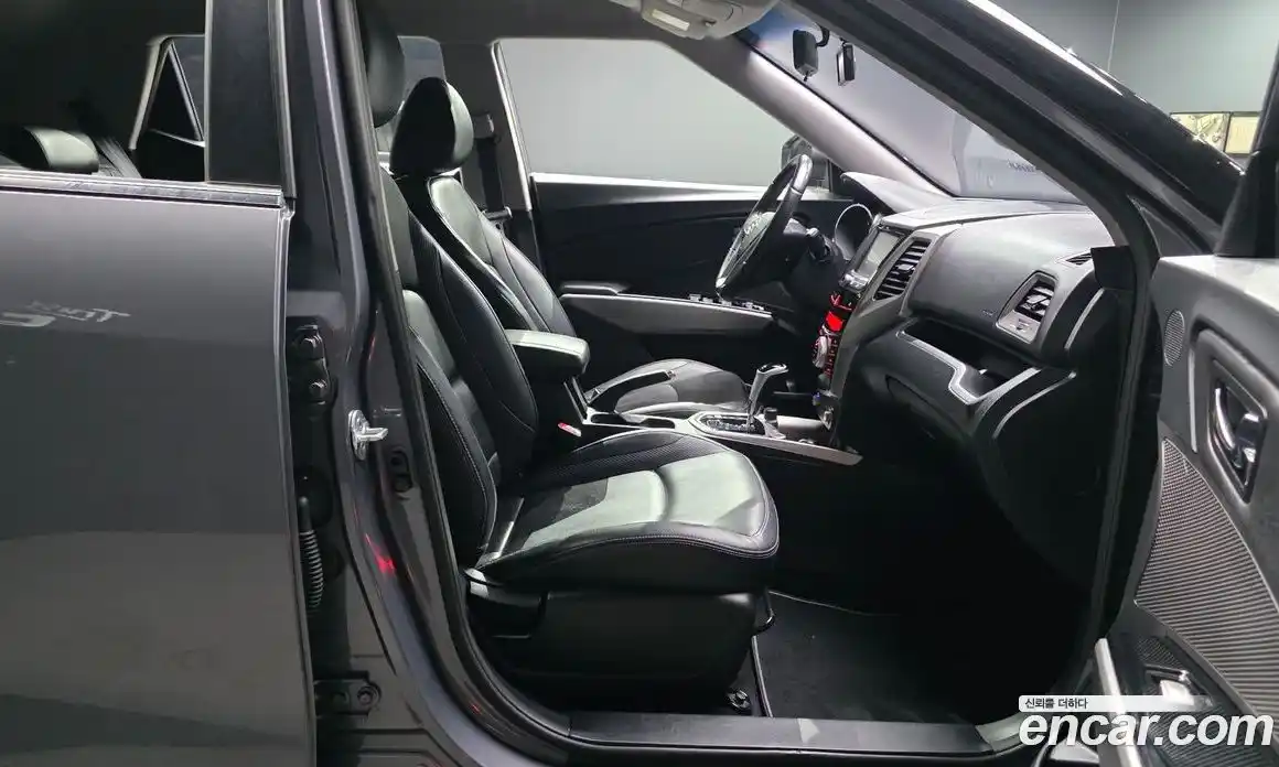 SsangYong TIBOLI 2016 1.6 Автомат в Москве № 421350, фото 10