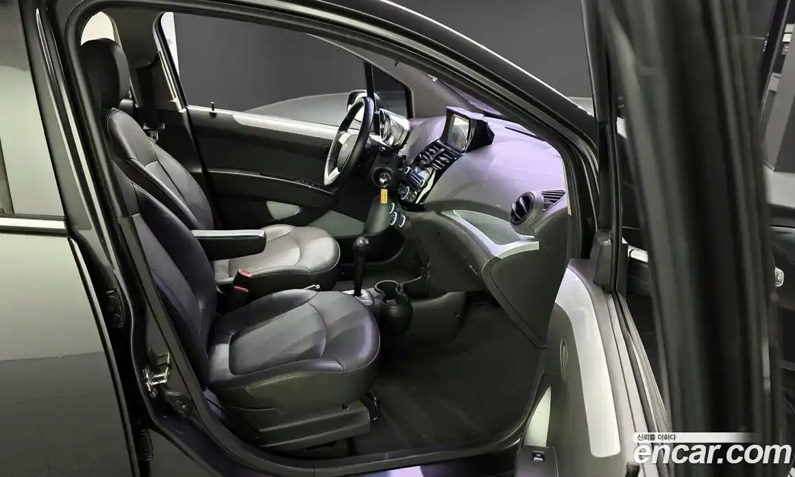 Chevrolet Spark 2014 1.0 Автомат в Москве № 422473, фото 20