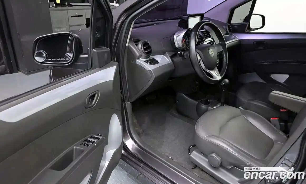 Chevrolet Spark 2014 1.0 Автомат в Москве № 422473, фото 10