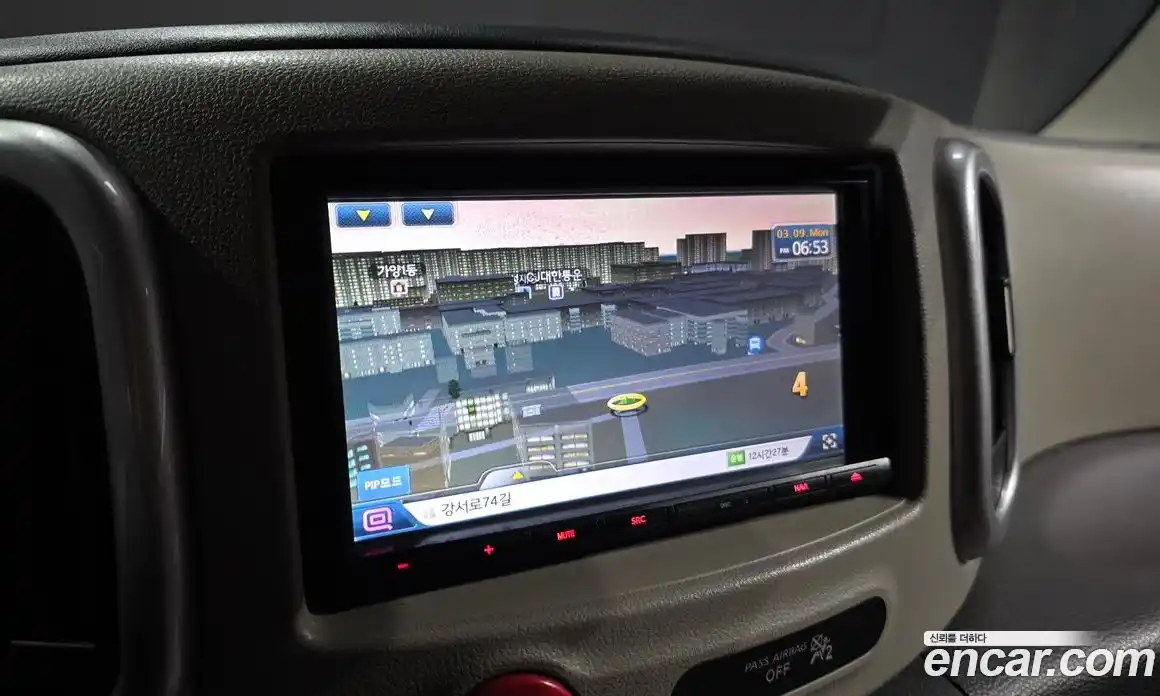 Nissan Cube 2011 1.8 Автомат в Москве № 433794, фото 17