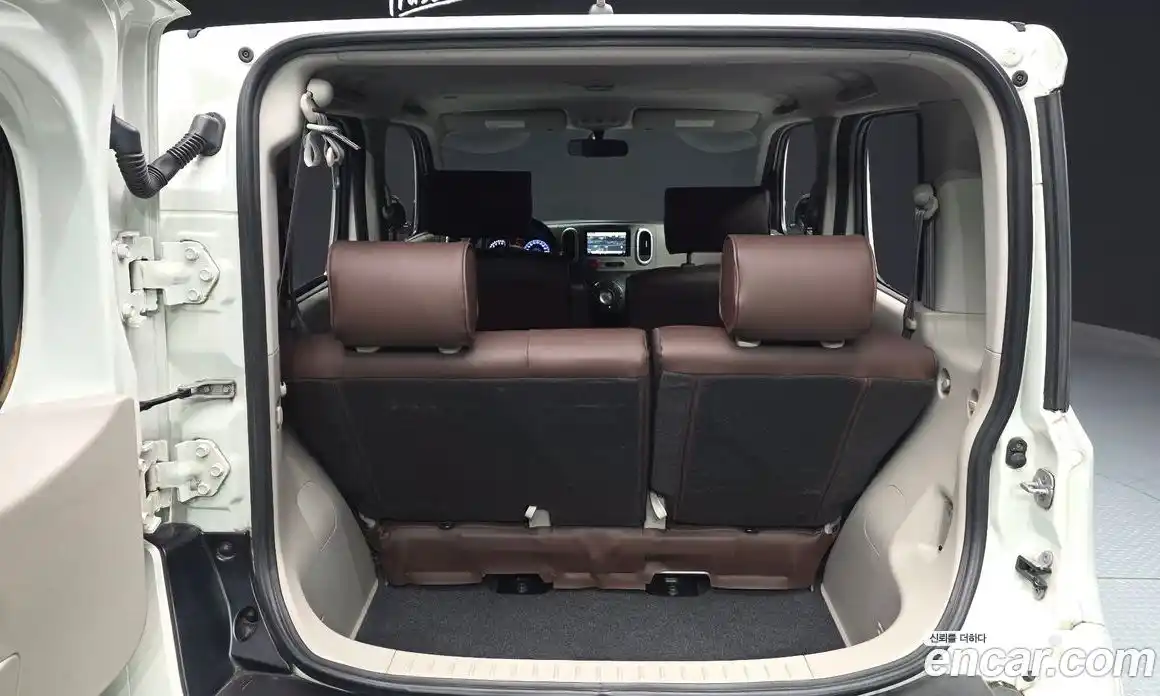 Nissan Cube 2011 1.8 Автомат в Москве № 433794, фото 20