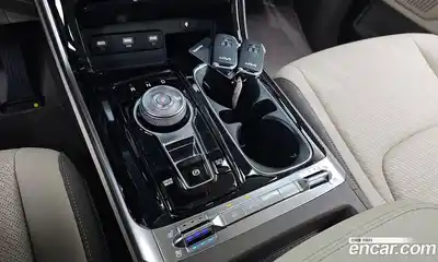 Kia Canival 2023 3.5 Автомат в Москве № 451013, миниатюра 8