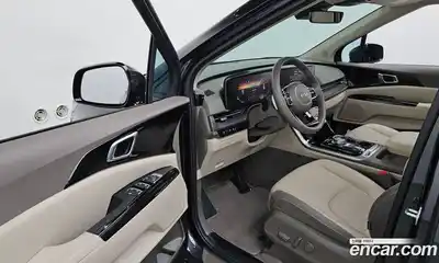 Kia Canival 2023 3.5 Автомат в Москве № 451013, миниатюра 9