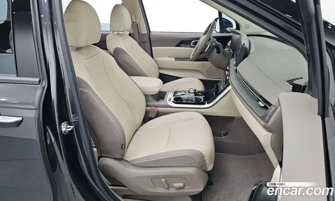 Kia Canival 2023 3.5 Автомат в Москве № 451013, фото 10