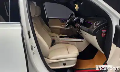 Mercedes-Benz GLB-Class 2021 2.0 Автомат в Москве № 467059, миниатюра 11