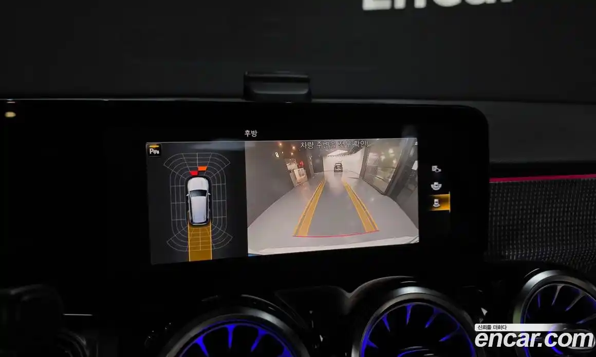 Mercedes-Benz GLB-Class 2021 2.0 Автомат в Москве № 467059, фото 15