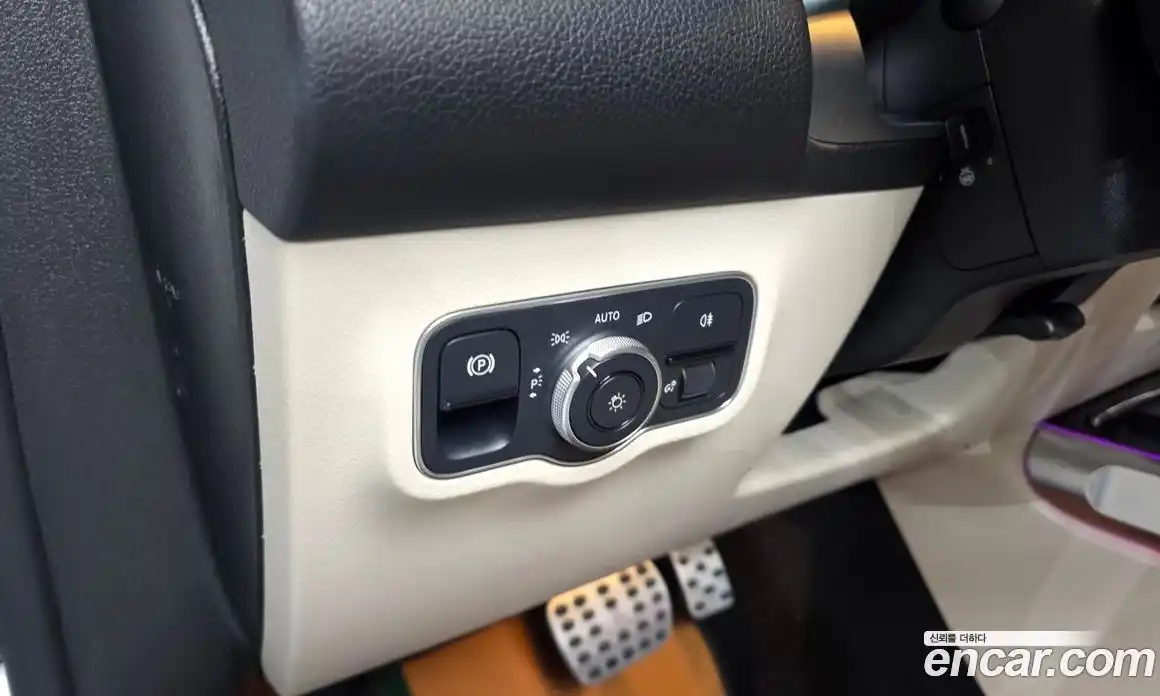 Mercedes-Benz GLB-Class 2021 2.0 Автомат в Москве № 467059, фото 17