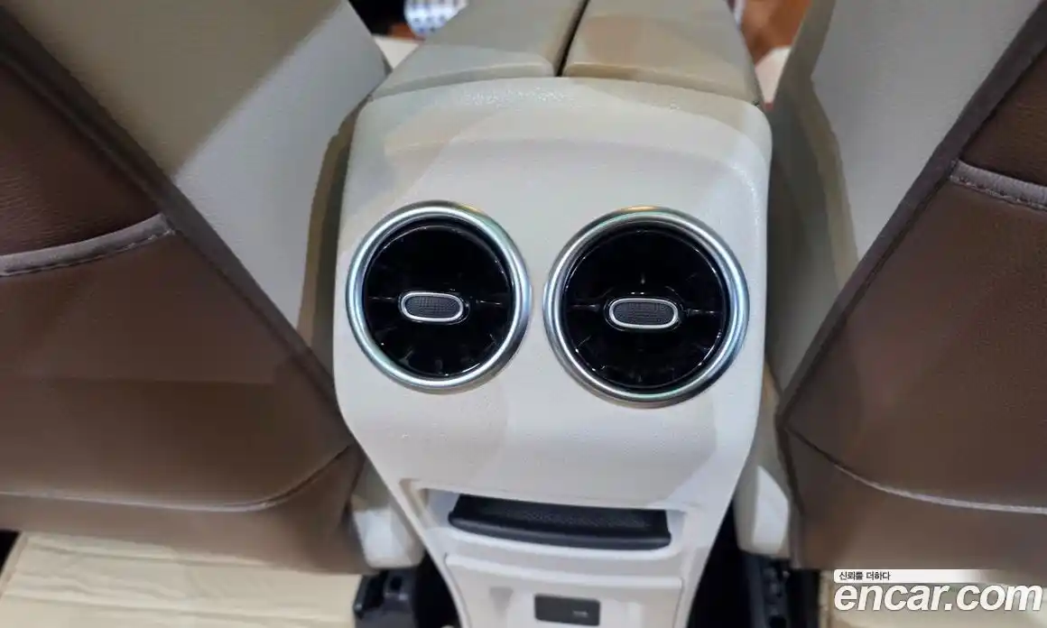 Mercedes-Benz GLB-Class 2021 2.0 Автомат в Москве № 467059, фото 19