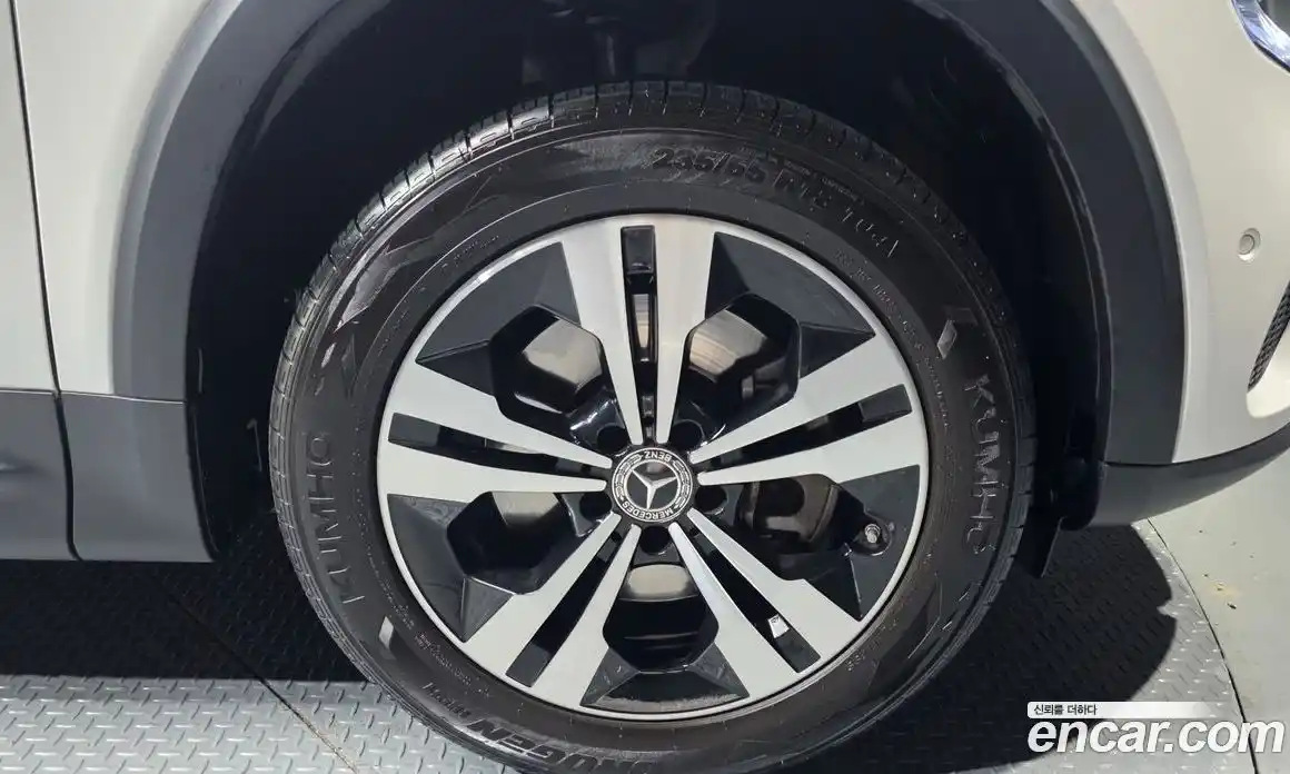 Mercedes-Benz GLB-Class 2021 2.0 Автомат в Москве № 467059, фото 5