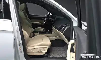 Audi Q5 2023 2.0 Автомат в Москве № 468620, миниатюра 11