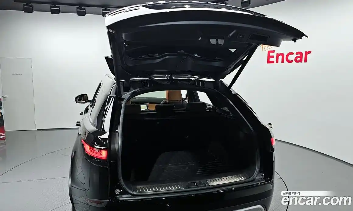 Land Rover Range-Rover Velar 2019 3.0 Автомат в Москве № 471294, фото 20