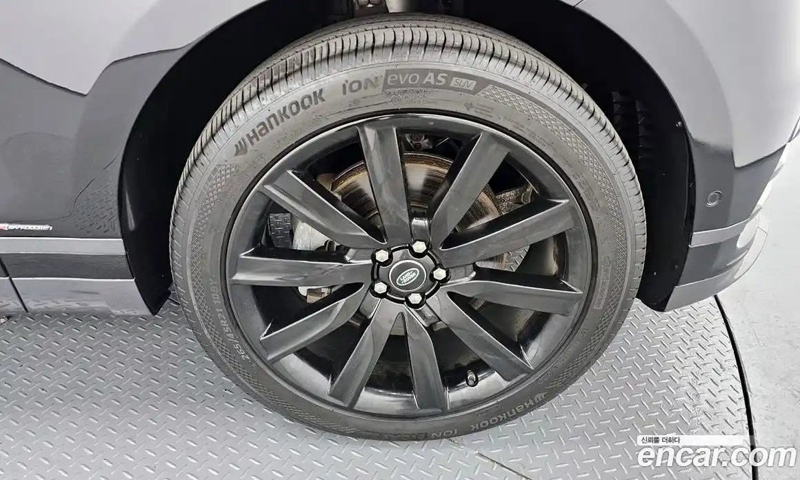 Land Rover Range-Rover Velar 2019 3.0 Автомат в Москве № 471294, фото 5