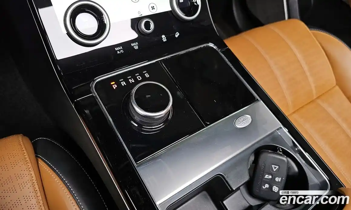 Land Rover Range-Rover Velar 2019 3.0 Автомат в Москве № 471294, фото 9