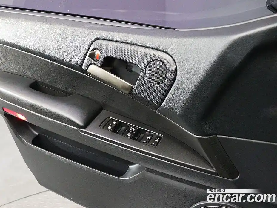 SsangYong Korando 2015 2.0 Автомат в Москве № 491549, фото 14