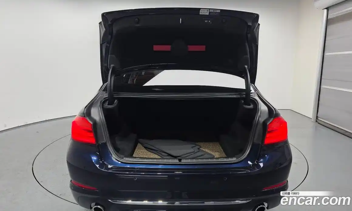 BMW 5-Series 2019 2.0 Автомат в Москве № 492070, фото 20