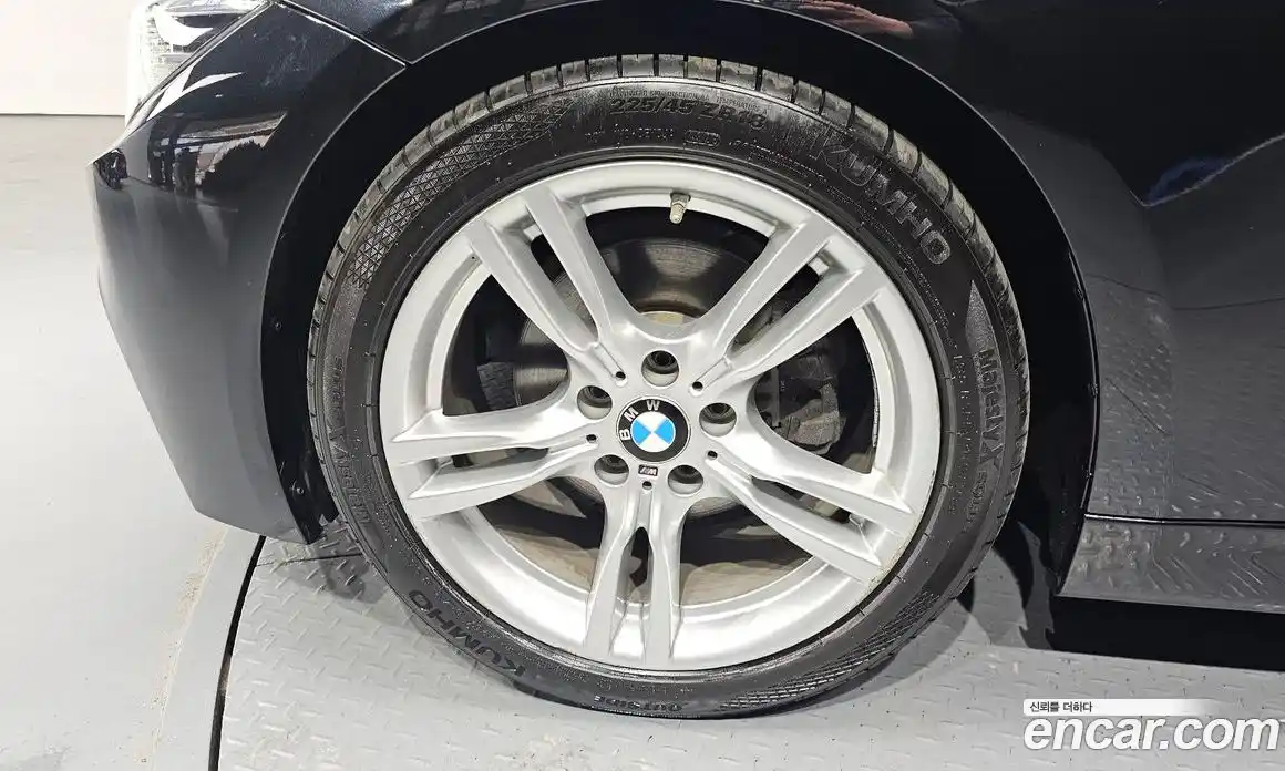 BMW 3-Series 2018 2.0 Автомат в Москве № 493403, фото 5