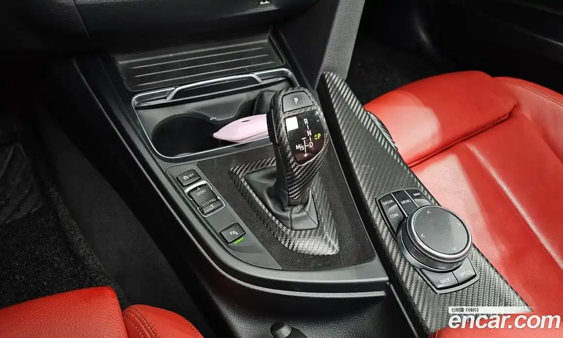 BMW 3-Series 2018 2.0 Автомат в Москве № 493403, фото 9