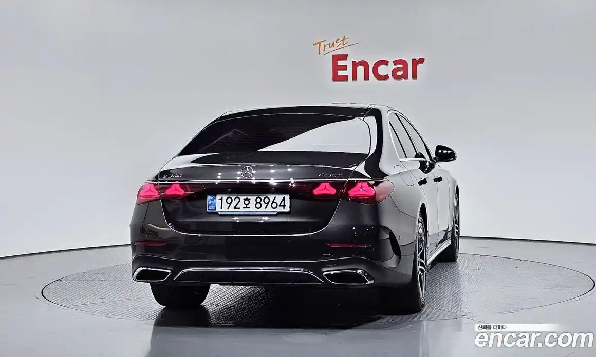 Mercedes-Benz E-Class 2024 2.0 Автомат в Москве № 494175, фото 4