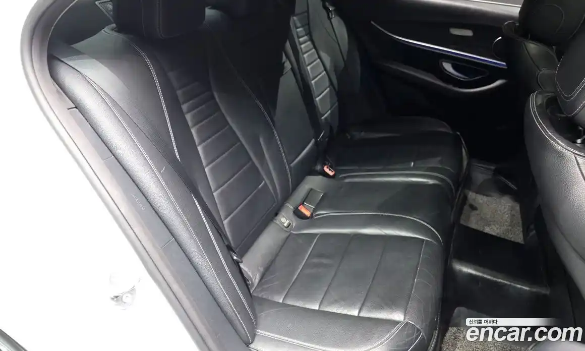 Mercedes-Benz E-Class 2017 1.9 Автомат в Москве № 495765, фото 12