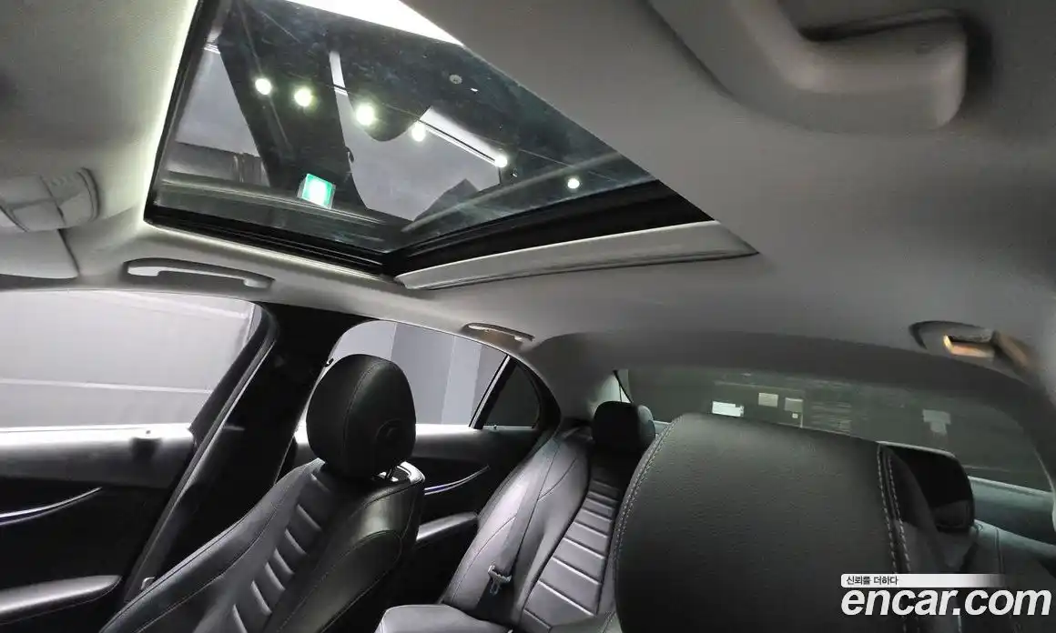 Mercedes-Benz E-Class 2017 1.9 Автомат в Москве № 495765, фото 17