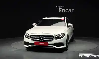 Mercedes-Benz E-Class 2017 1.9 Автомат в Москве № 495765, миниатюра 3