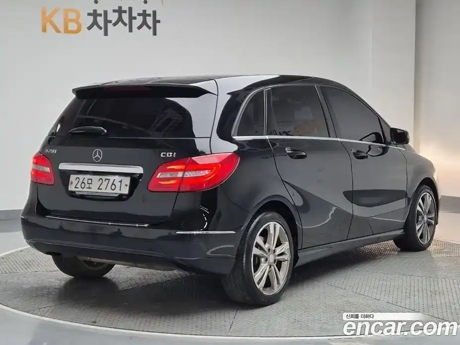 Mercedes-Benz B-Class 2015 1.8 Автомат в Москве № 495938, фото 3