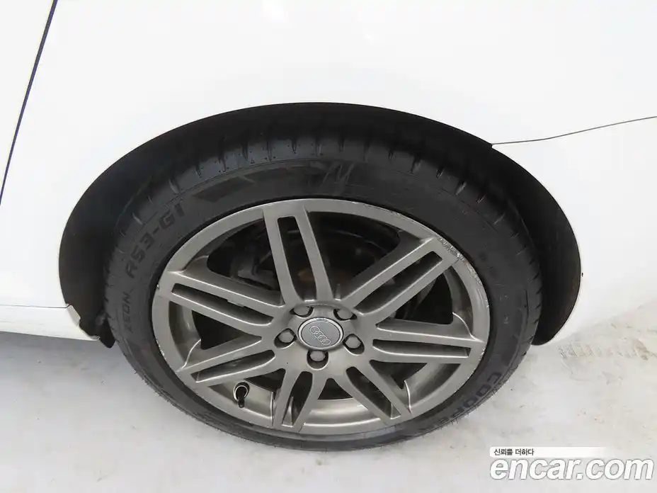 Audi A3 2010 2.0 Автомат в Москве № 497458, фото 17