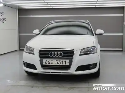 Audi A3 2010 2.0 Автомат в Москве № 497458, миниатюра 2