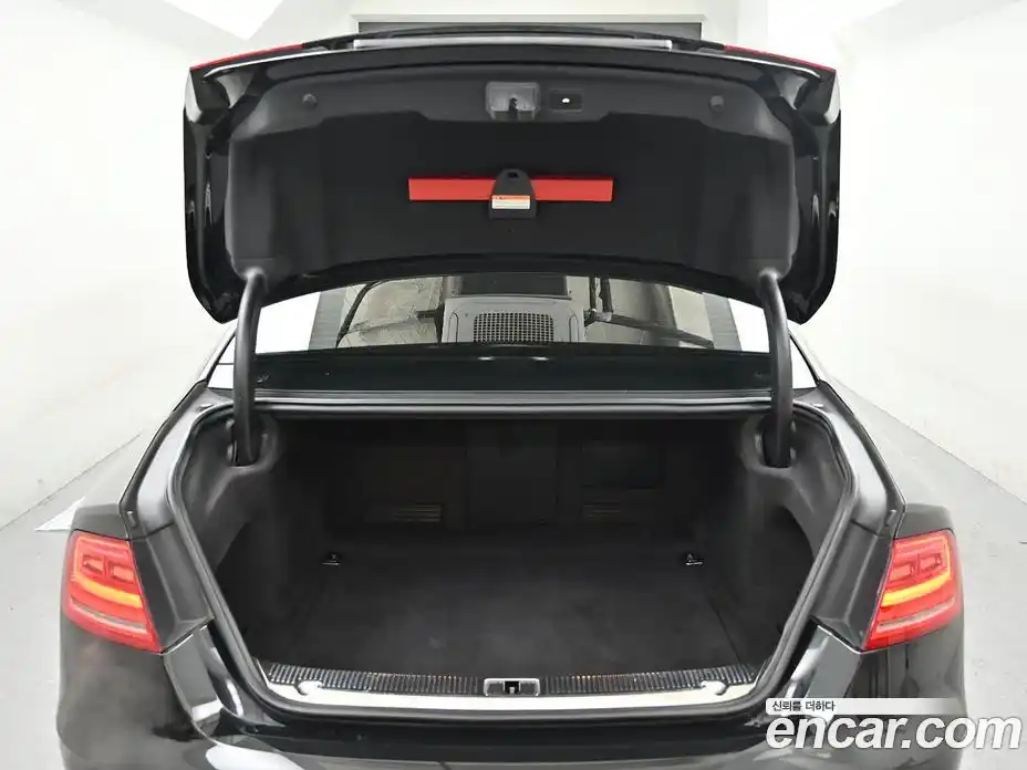 Audi A8 2011 4.2 Автомат в Москве № 497460, фото 19