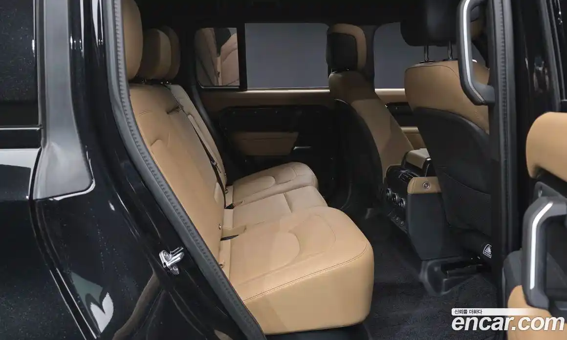 Land Rover Defender 2025 3.0 Автомат в Москве № 498650, фото 12