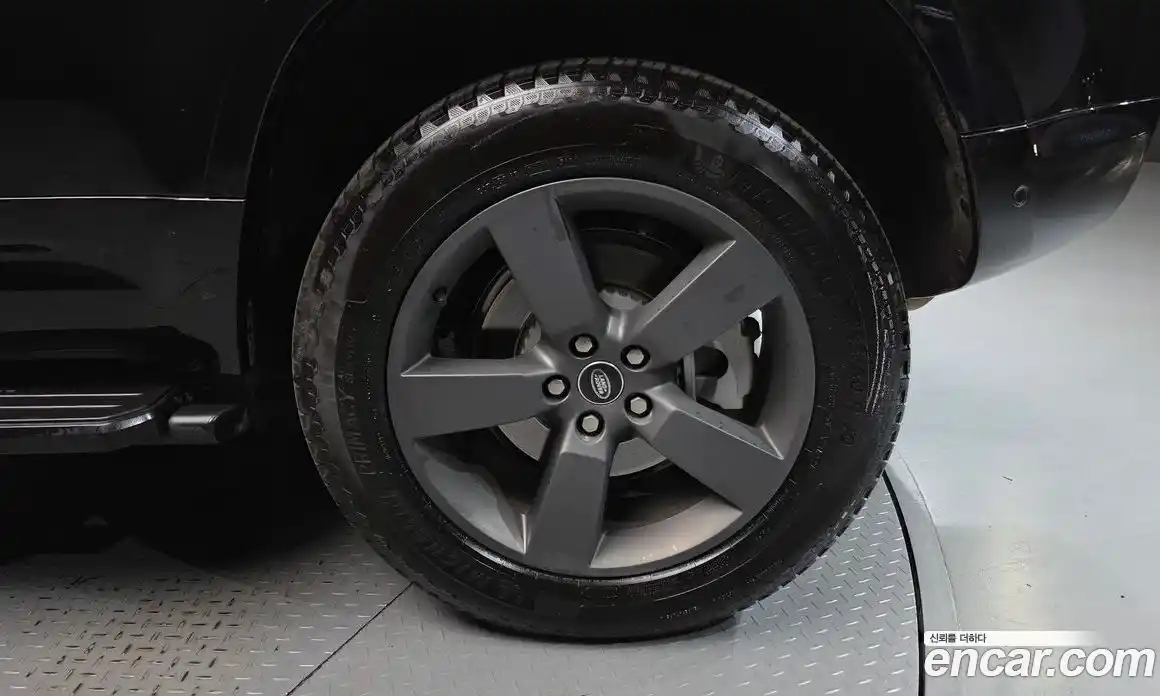 Land Rover Defender 2025 3.0 Автомат в Москве № 498650, фото 5