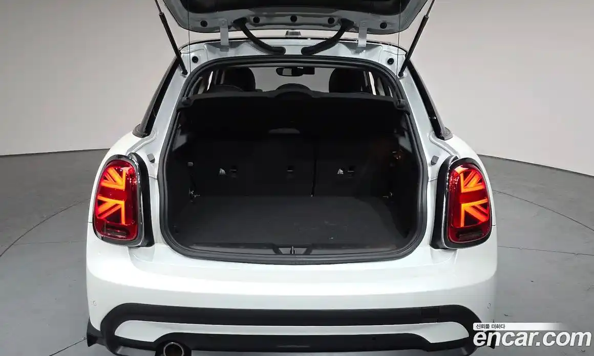 Mini Cooper 2023 1.5 Автомат в Москве № 499049, фото 20