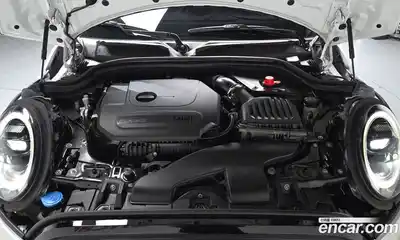 Mini Cooper 2023 1.5 Автомат в Москве № 499049, миниатюра 6