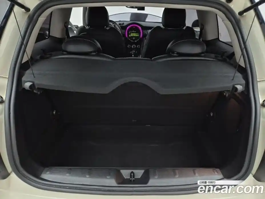 Mini Cooper 2015 1.5 Автомат в Москве № 499329, фото 18