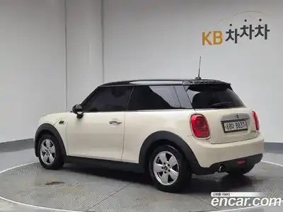 Mini Cooper 2015 1.5 Автомат в Москве № 499329, миниатюра 2