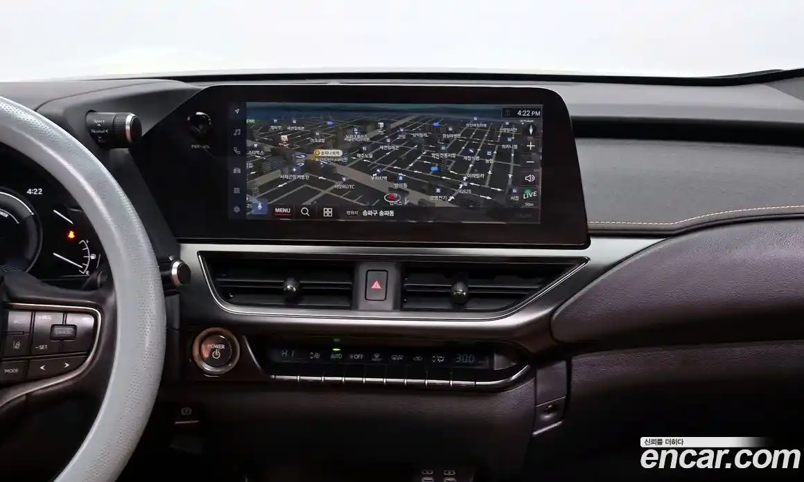 Lexus UX 2024 2.0 Автомат в Москве № 499605, фото 14