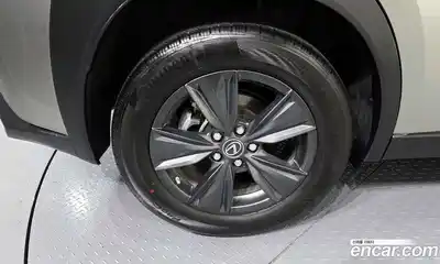 Lexus UX 2024 2.0 Автомат в Москве № 499605, миниатюра 5