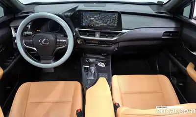 Lexus UX 2024 2.0 Автомат в Москве № 499605, миниатюра 7