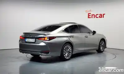 Lexus ES 2021 2.5 Автомат в Москве № 499622, миниатюра 2
