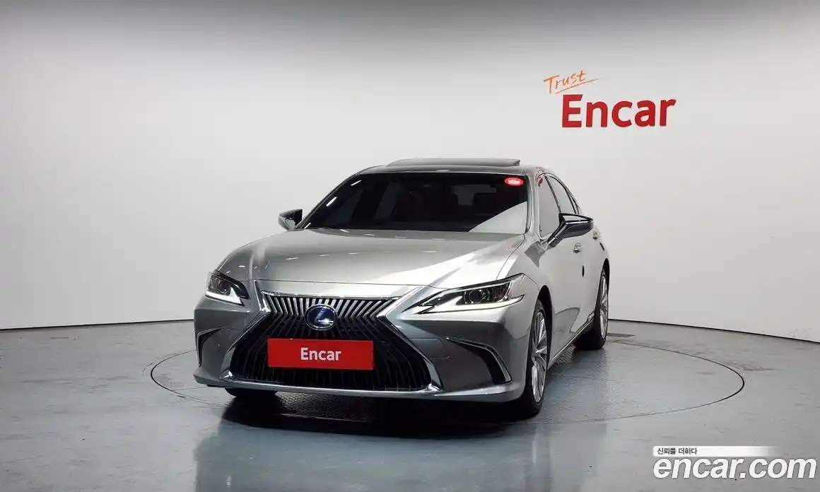 Lexus ES 2021 2.5 Автомат в Москве № 499622, фото 3