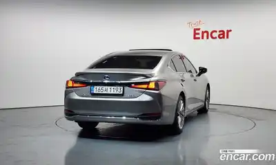 Lexus ES 2021 2.5 Автомат в Москве № 499622, миниатюра 4