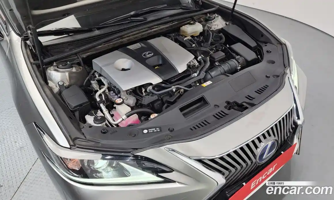 Lexus ES 2021 2.5 Автомат в Москве № 499622, фото 6