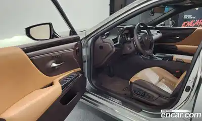 Lexus ES 2021 2.5 Автомат в Москве № 499622, миниатюра 10